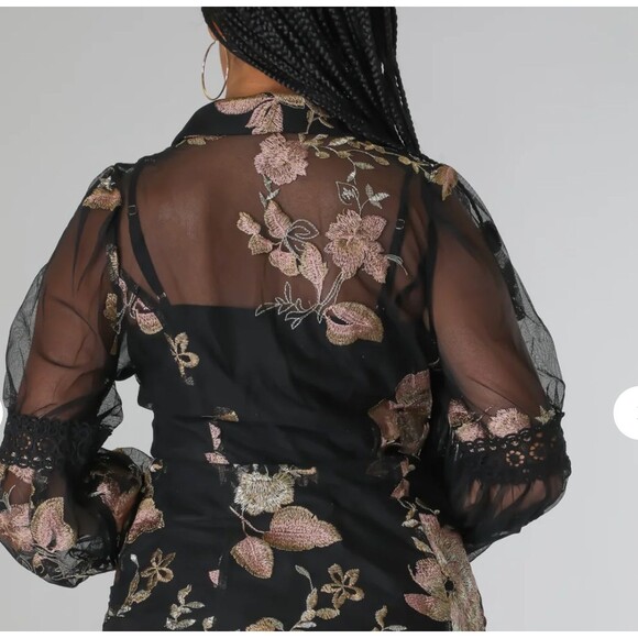 NWT Mesh Floral Dark Fairy Whimsigoth Blouse Top Goth Crochet Sexy Romantic M - Picture 3 of 16